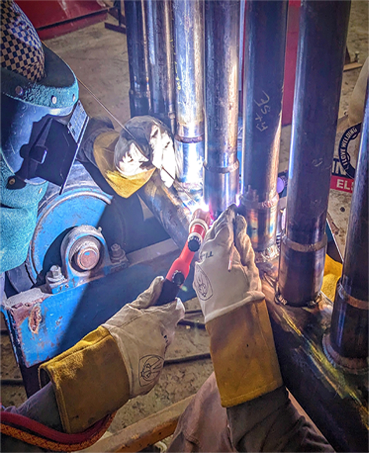TTT connection fit-up and fillet welding during field installation