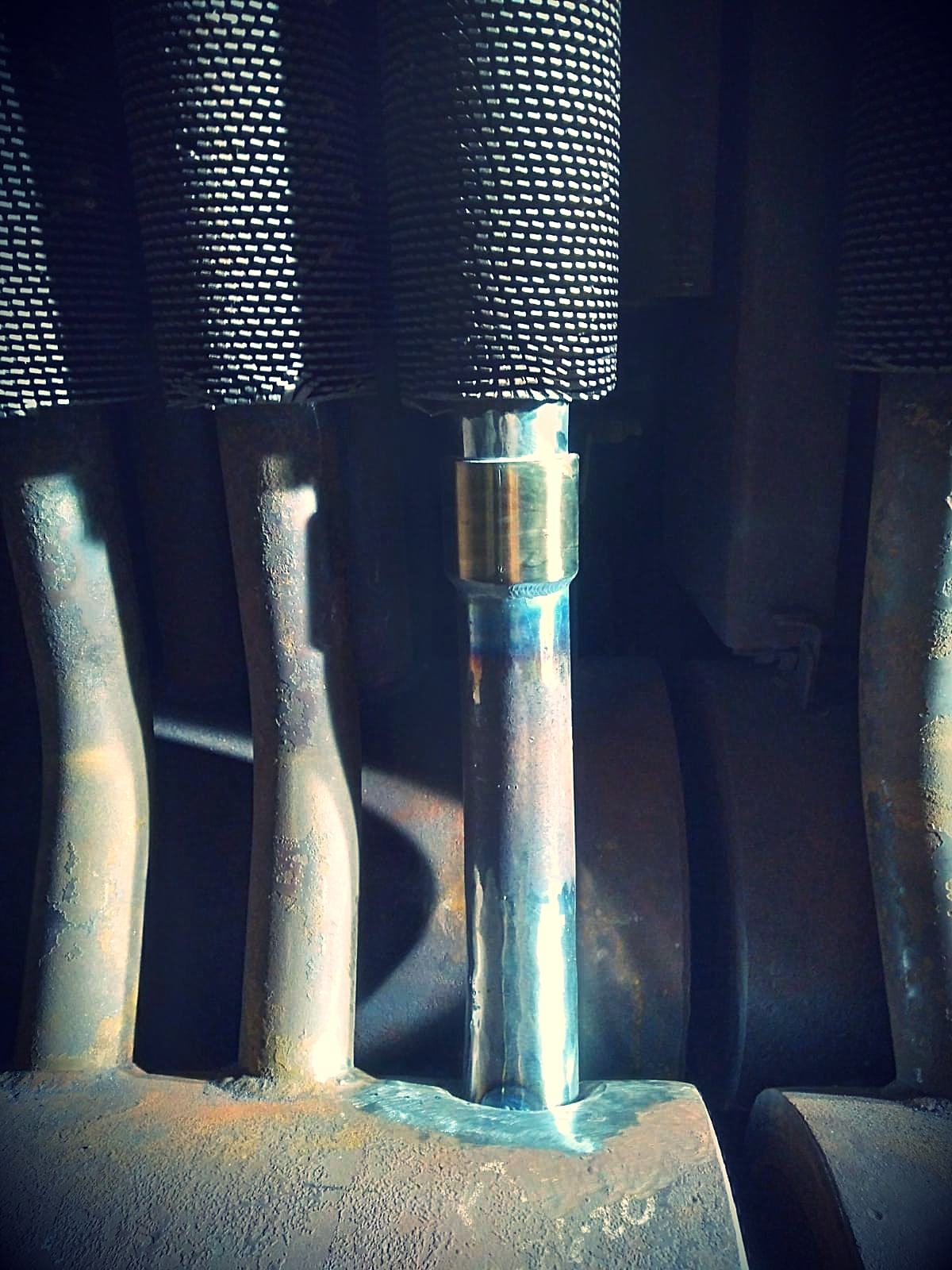 TTPS sleeves installed on bent boiler tubes