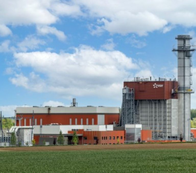 Exterior view of the EDF Bouchain combined-cycle power plant